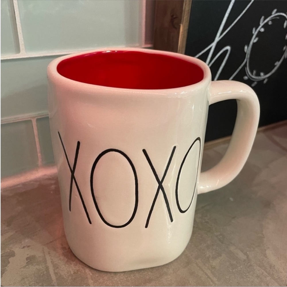 Rae Dunn x Magenta XOXO mug w red interior - 16 oz